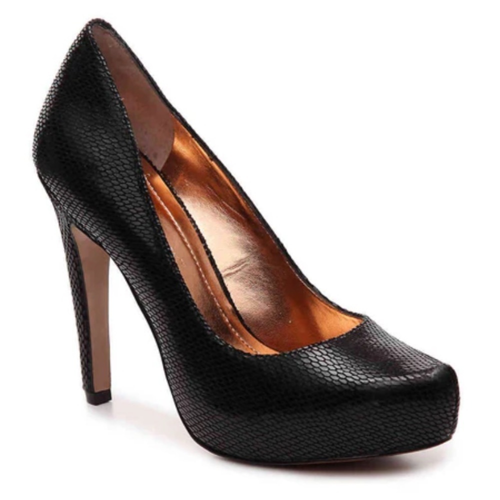 BCBGENERATION Black Parade Platform Pumps Size 7.5